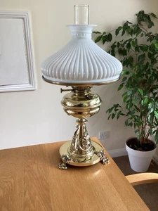 A Messenger Art Nouveau oil lamp. Free U.K. postage. - Picture 1 of 7