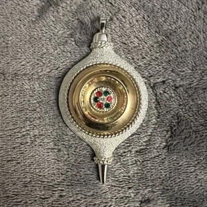 Vtg 1976 Sarah Coventry Christmas Ornament Pendant  - Picture 1 of 4