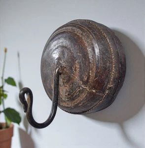 Antique Wooden Wall Hanging 1 Hook Hanger Original Old Hand Carved - Picture 1 of 6