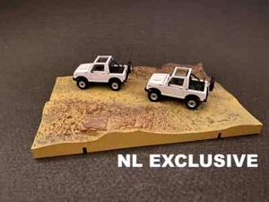 Jeep Safari Mallorca años 90 diorama con 2x Suzuki SJ11 Samurai Jimny 1:64 - Imagen 1 de 3