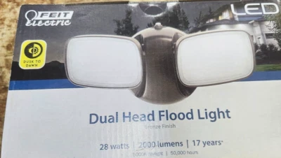 Feit Eléctrico Bronce Aluminio 2000 lm. LED cableado de inundación de doble cabezal 5000K Foto 1 de 2