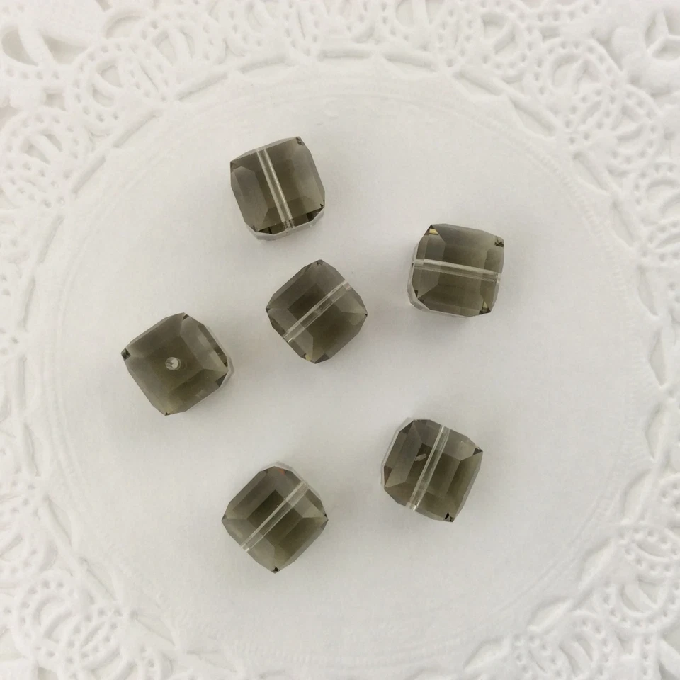 Cubo de cristal Swarovski® de 8 mm #5601 cuentas 2 piezas. PACK Elige Color Foto 1 de 1