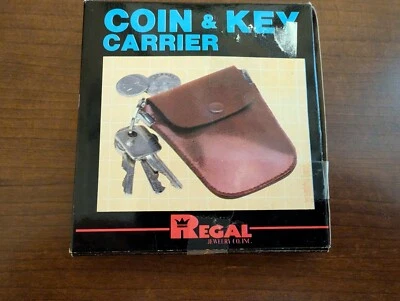 De colección REGAL Jewelry Co. Inc. PORTADOR DE MONEDAS Y LLAVES 1986 Hecho en Hong Kong Nuevo de Lote Antiguo/Nuevo en Caja Foto 1 de 4