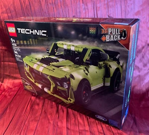 LEGO TECHNIC: Ford Mustang Shelby GT500 (42138) - Picture 1 of 7