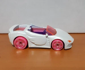 HOT WHEELS Barbie Extra HW SCREEN TIME 3/10 - Picture 1 of 3