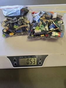 Bulk Lot Of Lego 530grams - Lot 4 - Some Vintage Some Newer - Picture 1 of 6
