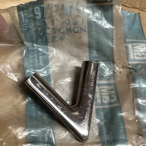 1973-77 NOS Chevy Chevelle Olds Cutlass Upper Qtr Window Eschutcheon GM 9727045 - Picture 1 of 4