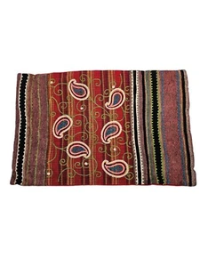 Pier 1 Imports Maroon Paisley Boho Tapestry Rectangle Pillow Cover 12x18 R46 - Picture 1 of 7