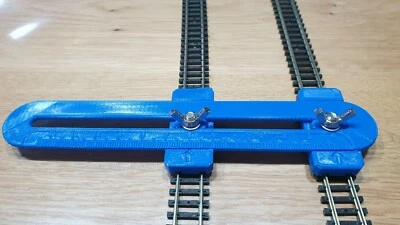 variable Gleisabstandslehre Spur N Parallelgleislehre justierbar 20-125mm Mo-Ba