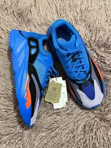 Yeezy boost 700 Hi-Res Blue US10/EU44 - Bild 1 von 5