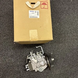 Nueva bomba de inyección de combustible diésel Zexel Bosch 104749-5482 F01G09W0G1 Isuzu 4HK1 - Imagen 1 de 9