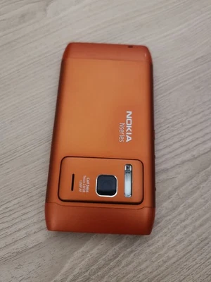 Teléfono Móvil Nokia N8 Pantalla Táctil 3.5" - Cámara 12MP, ROM 16GB, WIFI 3G BT Foto 1 de 4