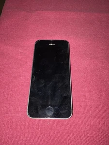 Apple iPhone SE 1a Generazione 2016 - Foto 1 di 2