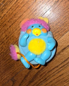 VINTAGE 3 ZOLL MINI POPPLES POCKET PLÜSCH 1986 MATTEL POPPLE BLUE PUFFBALL - Bild 1 von 3