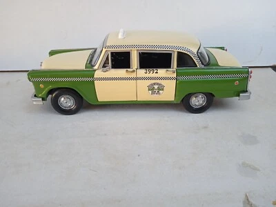 MODELLINO SUN-STAR *CHECKER* SPECIAL A11 TAXI CAB NEW YORK 1981 - SCALA 1:18 - Immagine 1 di 4