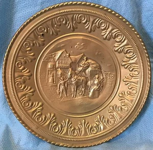 Coaching Medium Brass Wall Hanging Plate - Picture 1 of 4