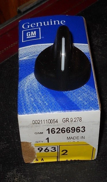 NOS 2000-05 Chevrolet Impala Monte Carlo AC Heater Knob - Image 1 of 1