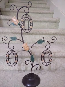 Rose Vine with 3 Hanging Frames. Very good condition - Picture 1 of 5