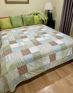 Vintage Woolrich Patchwork Quilt 85x84 Queen Grün Blau Braun Wohndeko - Bild 1 von 6