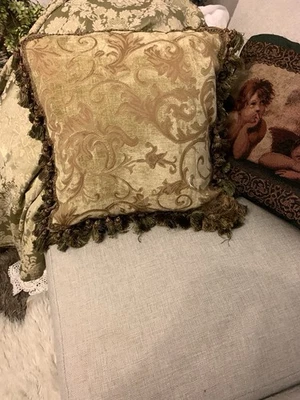 Винтажная декоративная подушка Aubusson из шениля с бархатными кисточками узор листья 19 дюймов - Изображение 1 из 4