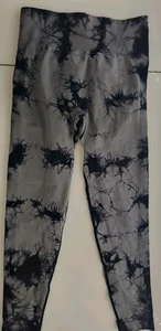Viral Tiktok Leggings Size Large - Picture 1 of 3