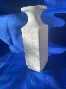 Royal Bavaria KPM Vase Relief Weiß 21 cm Höhe Handarbeit - Bild 1 von 5