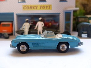 Corgi Toys 303S Mercedes-Benz Roadster *early edition* - Picture 1 of 9