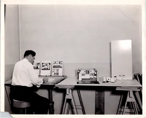Seay's Appliances Worker & Miniature Layouts Roanoke Virginia 1948 Vintage Photo - Picture 1 of 2