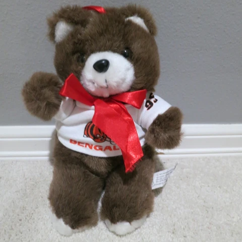 Vintage Cincinnati Bengals NFL 8” Plush Bear Henry Toys 95 RARE Cover
