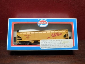 Model Power HO scale Union Pacific freight car. In Original Box Yellow - Picture 1 of 5