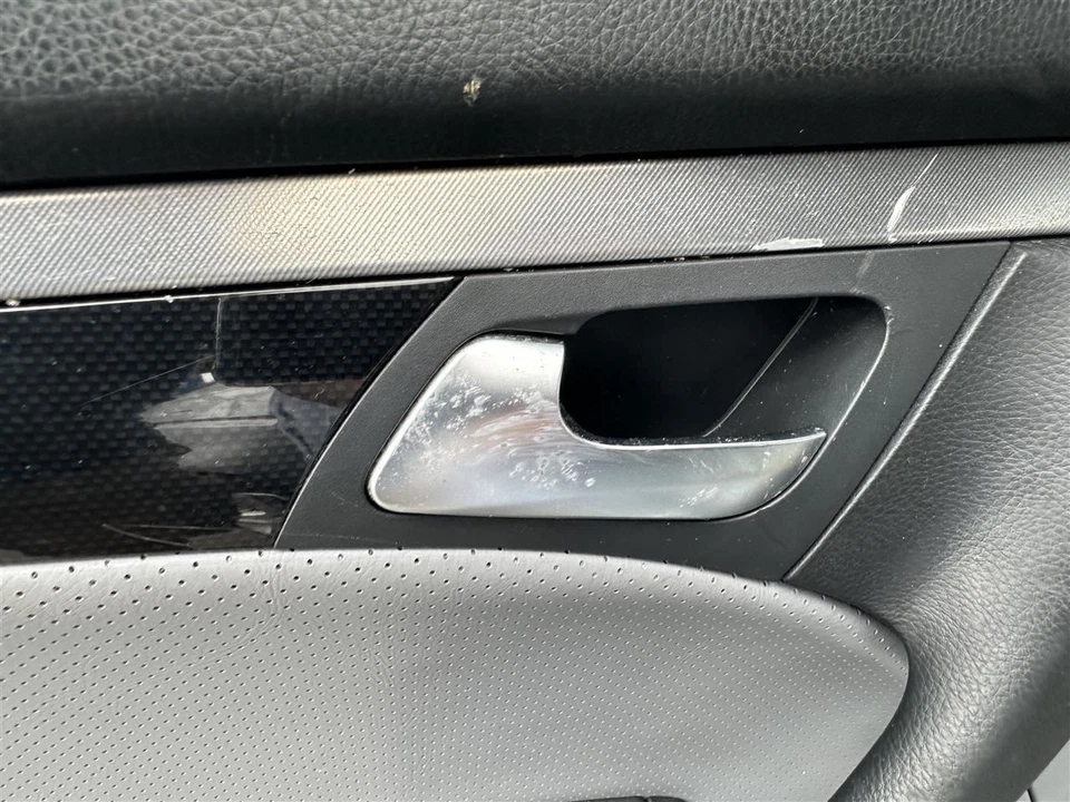 Manija interior de la puerta del conductor trasero izquierdo 2004 05 06 07 08 Acura TL Foto 1 de 4