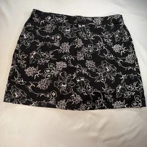 Croft & Barrow Black White Floral Stretch Skort Size 18 Cotton Blend Pockets - Picture 1 of 17