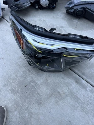 Faro derecho Subaru Forester 2025  Foto 1 de 4