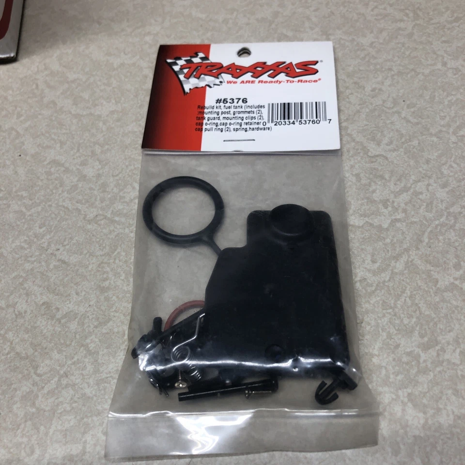 Traxxas REVO Fuel Tank Rebuild TRA5376 - Image 1 of 2