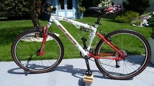 Rocky Mountain Bike 26 Zoll Damen Mountain Bike für Kenner und Liebhaber - Bild 1 von 13