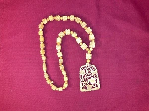 Collar Colgante Vintage/Antiguo Chino Japonés Cuentas de Flor Tallada Sólida - Imagen 1 de 10