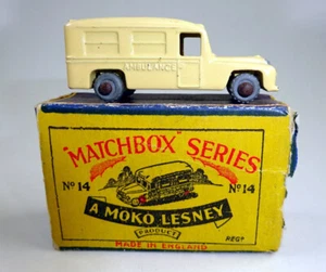 Matchbox RW 14A Ambulance creme Metallräder in "B" Box - Picture 1 of 11