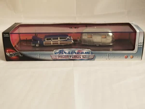 1:64 Hot Wheels Airstream Dream Vehicle Set - Sealed - 29216 - Cadillac - Picture 1 of 6