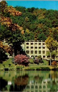 Postal de Assembly Inn Montreal Carolina del Norte - Imagen 1 de 2