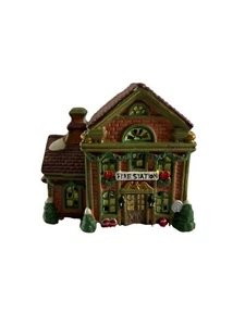 Cobblestone Corners Christmas Village Fire Station Ceramic Building No Cord - Picture 1 of 7