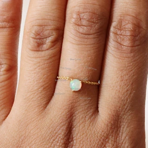 Anillo de cadena simple de oro simple de ópalo etíope solitario de oro amarillo sólido de 14 K - Imagen 1 de 2