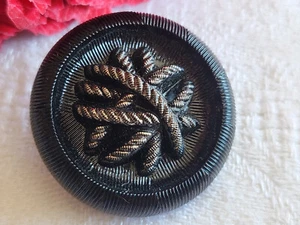 Gros bouton ancien en verre noir cœur argenté diamètre 2,6 cm  G5F - Picture 1 of 3