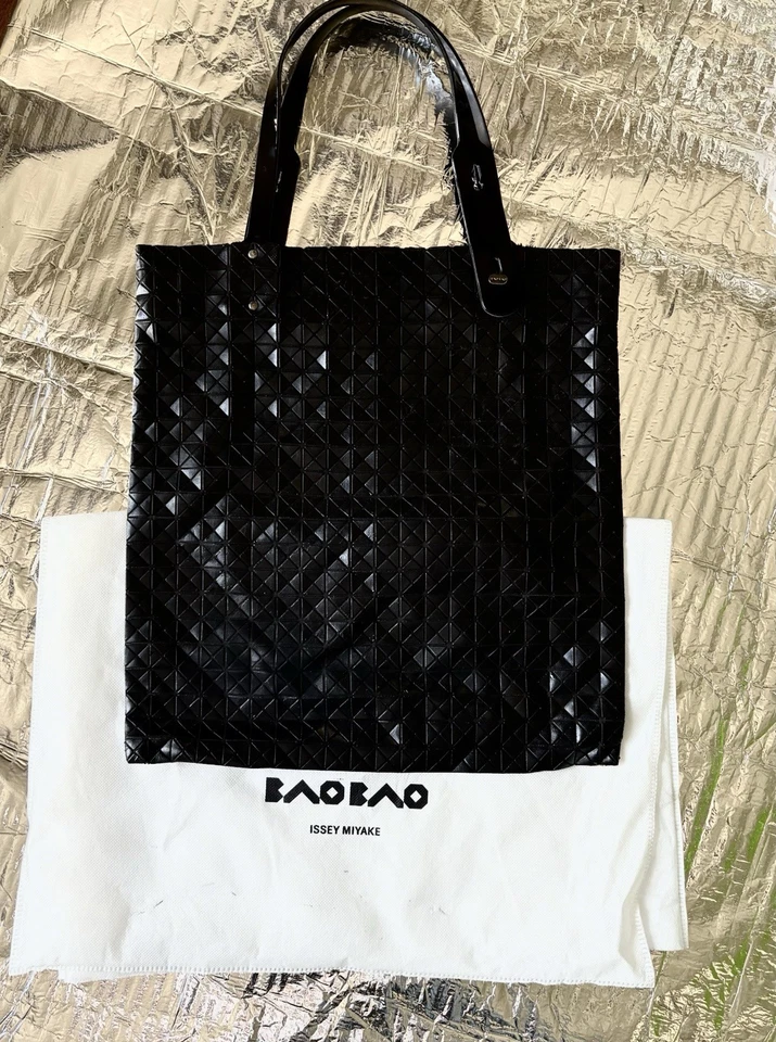 Bolso de Mano Issey Miyake Bao Bao Foto 1 de 4