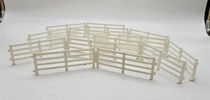 Menge 14 Spielzeug Western, Landwirtschaft weiße Textur Kunststoffzaun 4 1/2" x 1 3/4" - Bild 1 von 5