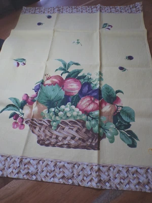 VALENTINO  Linge de maison 1 Torchon jaune avec motifs de fruits - Photo 1/4