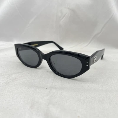 Gentle Monster Womens Rocco Thick Oval Cat Eye Sunglasses Black Pre-Owned - Image 1 of 4