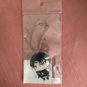 Portachiavi in acrilico Attack on Titan Levi da collezione nuovo - Foto 1 di 2