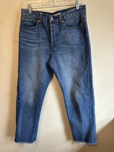 Levi’s Wedgie Straight Button Fly Raw Hem Size 29 Premium Denim Classic Medium - Picture 1 of 4
