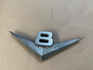 Camión Ford F100 1956 V8 vintage 56 emblema central parrilla BAAH8259A 25614 - Imagen 1 de 5