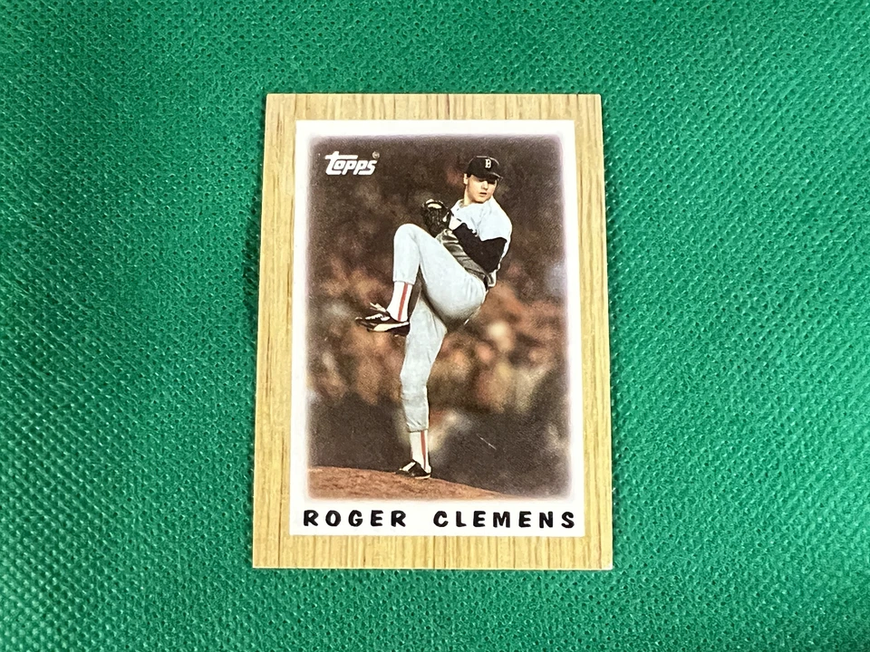 1987 Topps Mini Leaders #42 Roger Clemens Boston Red Sox - Image 1 of 1
